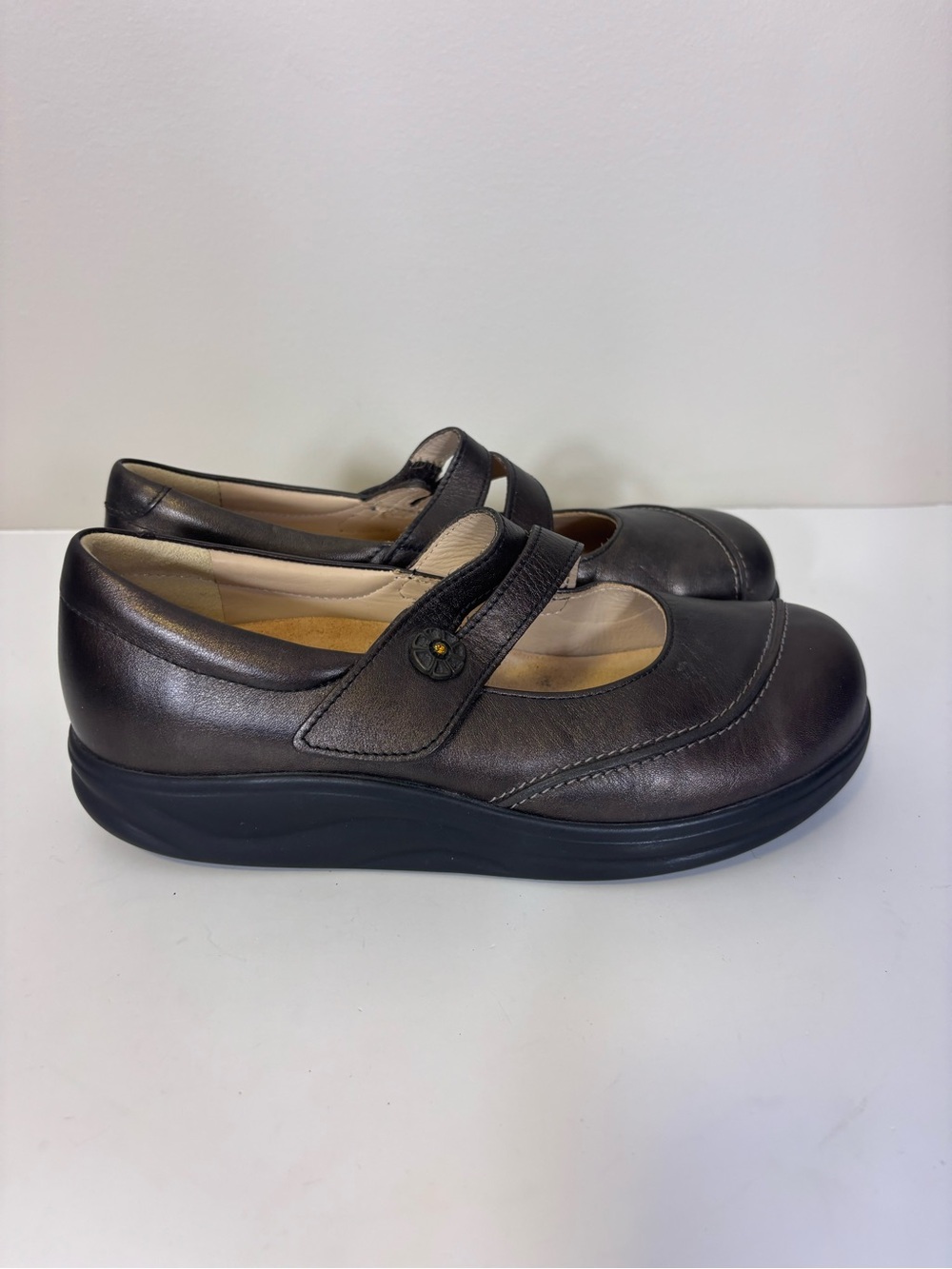 Finn Comfort Metallic Brown Leather Mary Jane Clogs Women’s 9